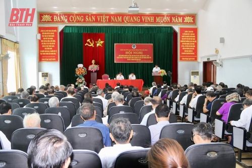 Toàn cảnh hội nghị.