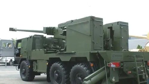 Thiết kế nói trên đã giản lược đi rất nhiều thành phần phụ, khiến tổ hợp vũ khí này mang hơi hướng của những khẩu pháo tự hành xe tải hiện đại.