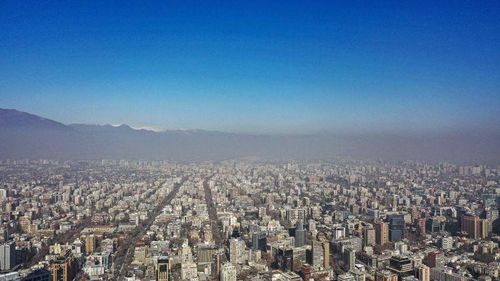 Thành phố Santiago, Chile dưới 1 lớp sương khói do nhiệt độ cao, ngày 2/8/2023. (Ảnh: AFP/Getty Images) 