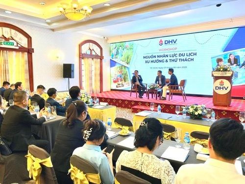 Buổi workshop thu hút đông đảo sinh viên tham dự.