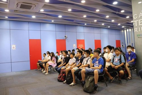 GART Robotics Camp là trại hè robotics giáo dục thường niên được tổ chức bởi CLB GreenAms 6520 Robotics Team đến từ trường THPT chuyên Hà Nội - Amsterdam.