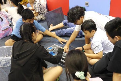 GART Robotics Camp năm nay được tổ chức trực tiếp tại Trung tâm Hoa Kỳ với nhiều điểm đặc biệt.
