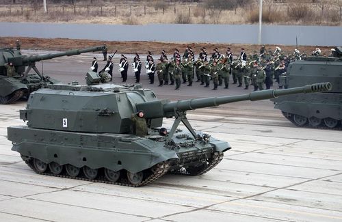 Khi bắt đầu chiến dịch quân sự đặc biệt của Liên bang Nga ở Ukraine, Quân đội Nga không có một loại vũ khí nào như vậy. Mặc dù nhu cầu về lựu pháo tầm xa đơn giản là rất lớn.