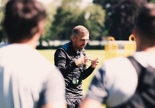 Gary O'Neill mới được bổ nhiệm làm HLV trưởng Wolves
