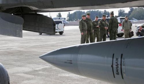Không quân Nga đã bắn 4 tên lửa từ 4 chiếc MiG-31K cất cánh từ căn cứ không quân Savasleyka ở vùng Nizhnenovgorod. Các vụ phóng được thực hiện từ không phận của vùng Tula và Lipetsk - tức là ở cự ly khoảng 200 km tính từ biên giới Ukraine.