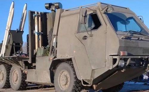 ASRAAM có tầm bắn lên tới 25 km và đạt tốc độ tối đa Mach 3. Tên lửa tích hợp đầu dò hồng ngoại cho phép nó theo dõi và tấn công mục tiêu trong mọi điều kiện thời tiết, cả ngày lẫn đêm.