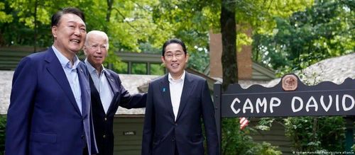 Ba nhà lãnh đạo đã có cuộc hội đàm kéo dài một ngày tại Trại David. (Ảnh: AP)