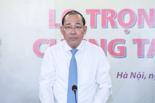 Phó Chủ tịch Hoàng Công Thủy phát biểu khai mạc Tọa đàm. Ảnh: Quang Vinh.