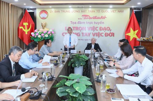 Quang cảnh buổi tọa đàm.