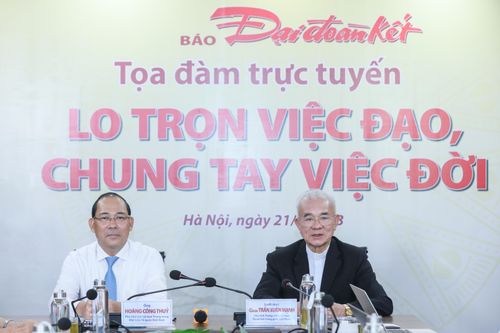 Tọa đàm diễn ra dưới sự chủ trì của ông Hoàng Công Thủy, Phó Chủ tịch UBTƯ MTTQ Việt Nam; Linh mục Giuse Trần Xuân Mạnh, Phó Chủ tịch không chuyên trách UBTƯ MTTQ Việt Nam, Chủ tịch Trung ương Ủy ban ĐKCG Việt Nam, Chánh xứ Giáo xứ Phúc Lãng, Thanh Hóa.
