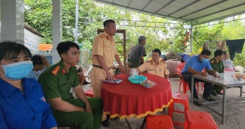 Đội CSGT- TT Công an huyện Mang Thít thông báo nhanh vụ việc.