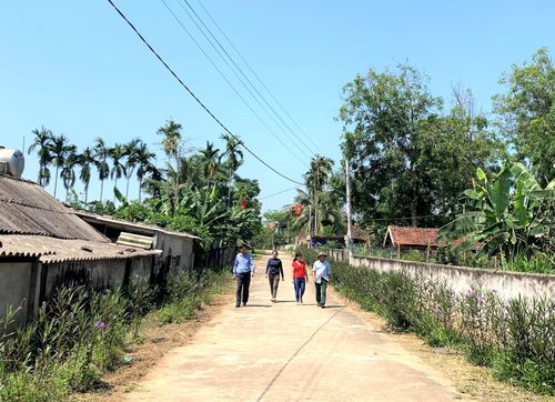Bà con giáo dân Anh Sơn chung tay xây dựng đời sống văn hóa, tạo cảnh quan môi trường nông thôn