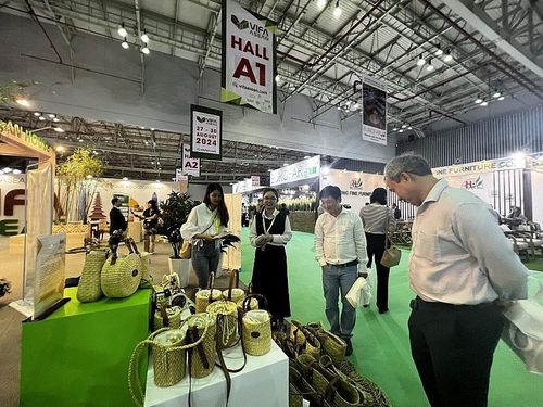 Khách tham quan tại VIFA ASEAN 2023