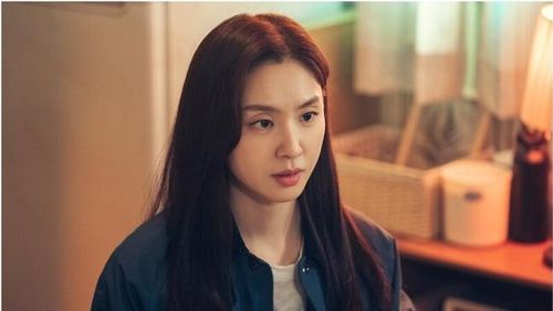 Seo Ji Hye trong phim "Red Balloon"