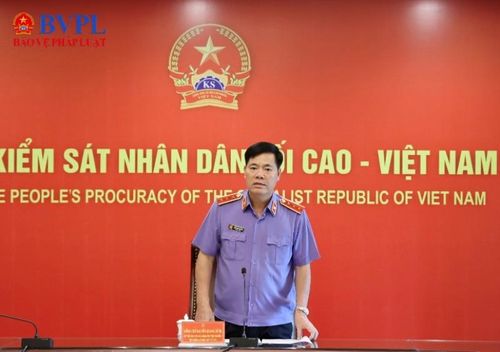  Đồng chí Nguyễn Quang Dũng, Phó Viện trưởng VKSND tối cao phát biểu giao nhiệm vụ tại buổi Lễ.