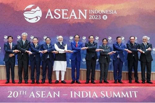 Thủ tướng Phạm Minh Chính và các Trưởng đoàn dự Hội nghị Cấp cao ASEAN-Ấn Độ lần thứ 20. (Ảnh: Dương Giang/TTXVN)