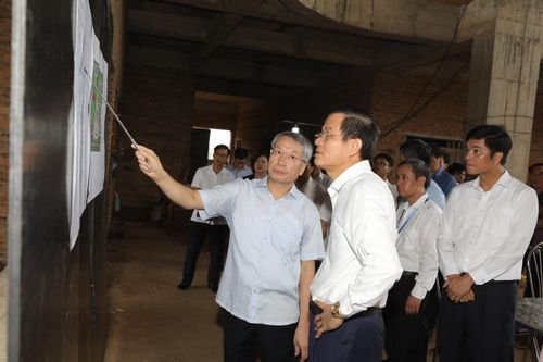 Tại buổi công tác, chủ đầu tư đã báo cáo về tiến độ thực hiện dự án Trường Đại học Hoa Lư mở rộng với Bí thư Tỉnh ủy Đoàn Minh Huấn. Tại đây, Bí thư Tỉnh ủy Ninh Bình yêu cầu, sau khi được bổ sung vốn, đề nghị chủ đầu tư, nhà thầu nhanh chóng triển khai thi công, sớm hoàn thành dự án, đưa vào sử dụng trong năm 2025.