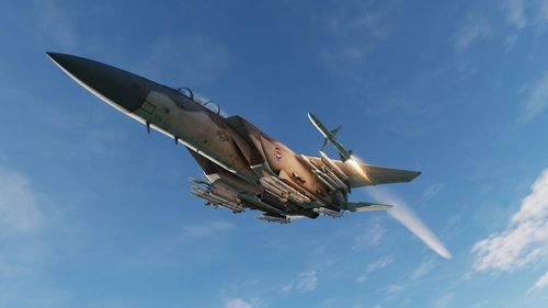 Kế hoạch mua sắm tiêm kích F-15EX Eagle II của Warsaw là một nỗ lực khác của họ trong việc đưa vào thành phần chiến đấu những phương tiện quân sự tối tân do Mỹ sản xuất, nối tiếp trường hợp xe tăng M1A2 SEPv3 Abrams.