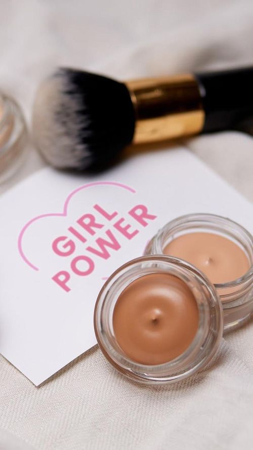 Phấn tươi Essence Mousse giúp bạn có lớp nền hoàn hảo