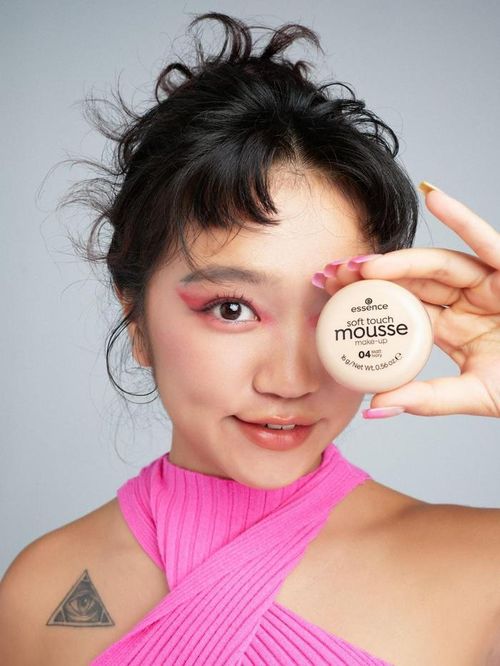 Phấn tươi Essence Soft Touch Mousse hot nhất 2023