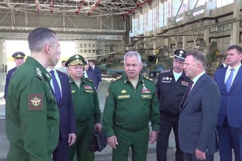 Bộ trưởng Quốc phòng Nga Sergei Shoigu đã tuyên bố điều này tại một cuộc họp sau chuyến thăm Nhà máy trực thăng Arsenyevsky Progress, nơi sản xuất những chiếc máy bay lên thẳng này.