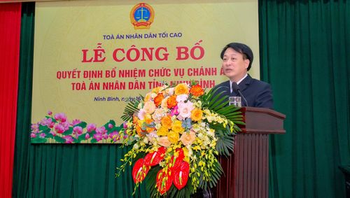 Tân Chánh án TAND tỉnh Ninh Bình phát biểu nhận nhiệm vụ