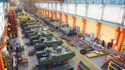 Quân đội Nga có thể sớm nhận được pháo tự hành cỡ nòng lớn đầu tiên với khả năng vượt qua chướng ngại vật nước một cách độc lập, đây là thông tin vừa được ấn phẩm "Thông tin quân sự" đăng tải.