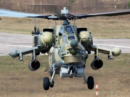 Mi-28N Havoc được coi là trực thăng vũ trang mạnh mẽ, được thể hiện bằng hiệu suất vượt trội về khả năng chiến đấu trên nhiều mặt. Về phòng thủ, Mi-28N sử dụng vật liệu composite và hệ thống giáp bảo vệ tiên tiến, có thể chống lại các đợt tấn công bằng hỏa lực của đối phương một cách hiệu quả và có khả năng sống sót cao.