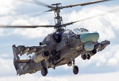 Phiên bản trực thăng Ka-52 Alligator có chỉ số kỹ thuật thương đương Mi-28N; trong đó trọng lượng rỗng 7,7 tấn, trọng lượng cất cánh tối đa 10,8 tấn, tốc độ tối đa 315 km/h, tầm bay 545 km, tốc độ leo cao 12 mét/giây và tốc độ tối đa 12 mét/giây; độ cao hoạt động tối đa 4.000 mét.
