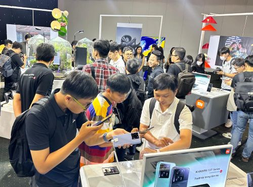 Người dùng trải nghiệm Xiaomi 13T Series