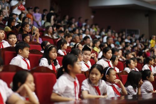  Chương trình thu hút đông đảo các em thiếu nhi tỉnh Bắc Ninh. Ảnh: Nguyễn Thắng 