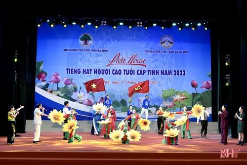 Liên hoan Tiếng hát người cao tuổi cấp tỉnh năm 2023 thành công tốt đẹp, tạo thuận lợi để Hà Tĩnh tiếp tục đăng cai Liên hoan Tiếng hát người cao tuổi các tỉnh, thành phía Bắc năm 2023.