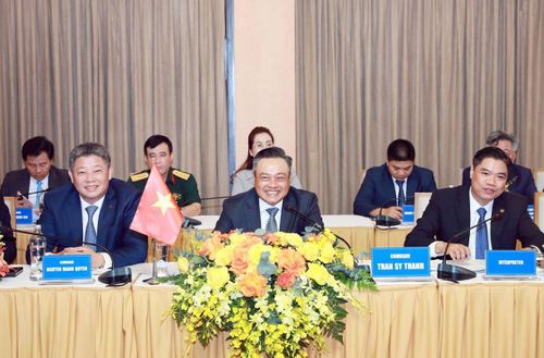 Chủ tịch UBND thành phố Hà Nội Trần Sỹ Thanh phát biểu tại hội đàm.