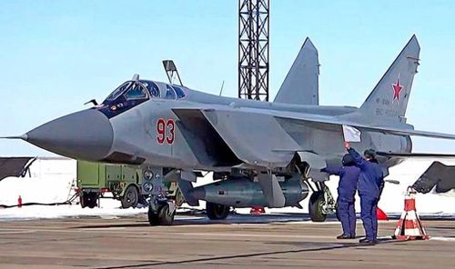 Trước đó, tài liệu tham khảo được trang Military Balance 2023 đưa ra nói rõ Lực lượng Hàng không Vũ trụ Nga chỉ có 12 máy bay MiG-31K tại thời điểm thống kê vào đầu năm nay.