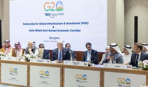 Các nhà lãnh đạo Mỹ, Ấn Độ, Saudi Arabia, UAE, Pháp, Đức, Ý và EU đã công bố bản ghi nhớ cam kết hợp tác phát triển hành lang kinh tế mới Ấn Độ - Trung Đông - châu Âu tại Hội nghị các nhà lãnh đạo G20 về Đối tác đầu tư và cơ sở hạ tầng toàn cầu.