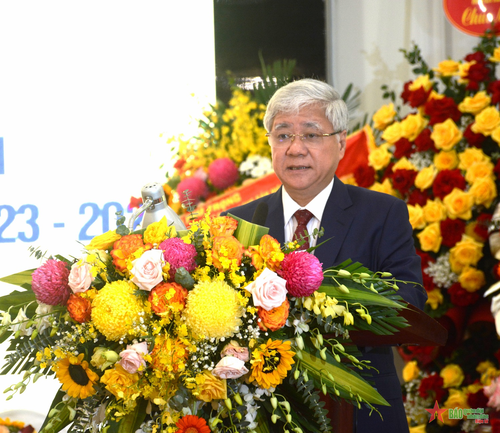  Đồng chí Đỗ Văn Chiến, Bí thư Trung ương Đảng, Chủ tịch Ủy ban Trung ương Mặt trận Tổ quốc Việt Nam phát biểu tại đại hội.
