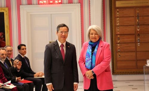 Đại sứ Phạm Vinh Quang và Toàn quyền Canada Mary Jeannie May Simon.