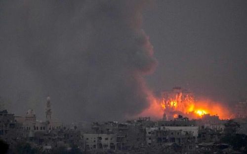 Israel tấn công mục tiêu ở Dải Gaza ngày 14/10. Ảnh: GettyImages