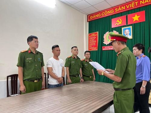 Trần Xuân Đông - thầy dạy motor cho "nữ hoàng nội y"