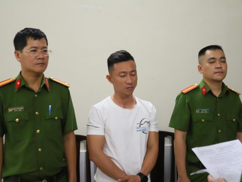 Cơ quan Cảnh sát điều tra tống đạt các quyết định tố tụng đối với Trần Xuân Đông