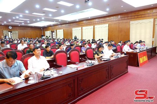 Đại biểu dự Hội nghị tập huấn.