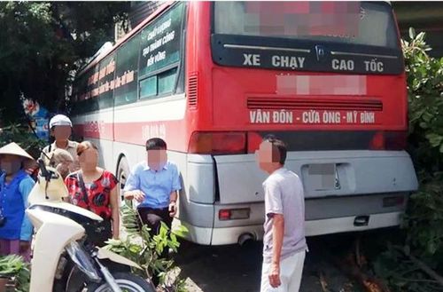 Hiện trường vụ tai nạn giao thông do tài xế N.X.H gây ra