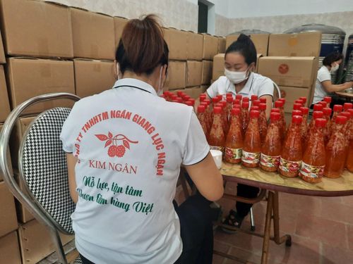 Sản phẩm công nghiệp nông thôn tiêu biểu Giấm Kim Ngân