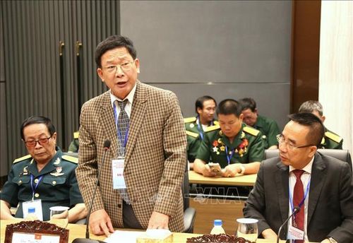 Ông Nguyễn Công Hiệu, con trai của liệt sỹ Thiếu tướng Nguyễn Kim Tuấn (hy sinh tại chiến trường Campuchia) phát biểu tại cuộc gặp. Ảnh: Hoàng Minh/Pv TTXVN tại Campuchia