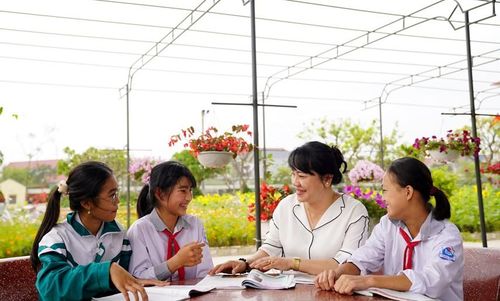 “Ngày Chủ nhật không dạy thêm, học thêm" nhận được sự đồng tình rất cao của các giáo viên, phụ huynh, học sinh.