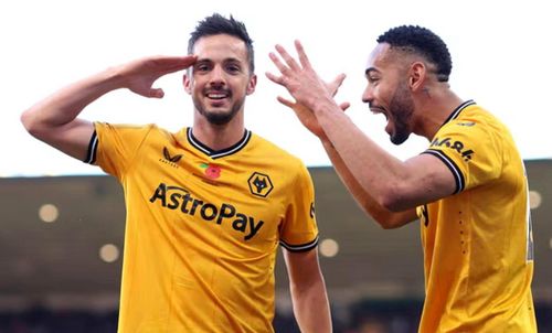 Sarabia trở thành người hùng của Wolves. Ảnh: Wolves