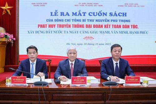 Chủ trì Lễ ra mắt cuốn sách của Tổng Bí thư Nguyễn Phú Trọng