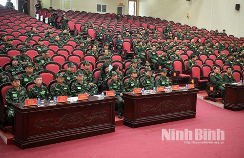 Các đại biểu dự bế mạc Diễn tập khu vực phòng thủ tỉnh Ninh Bình năm 2023.