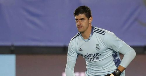  Thibaut Courtois: Thủ thành của Real Madrid có giá 49 triệu Bảng, từng vô địch Ngoại hạng Anh, La Liga, Europa và Champions League. Anh đang dính chấn thương ACL rất nặng.
