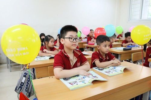 Tiết học chính khóa tại Trường Tiểu học Đại Kim (quận Hoàng Mai, Hà Nội). Ảnh: Quang Vinh.